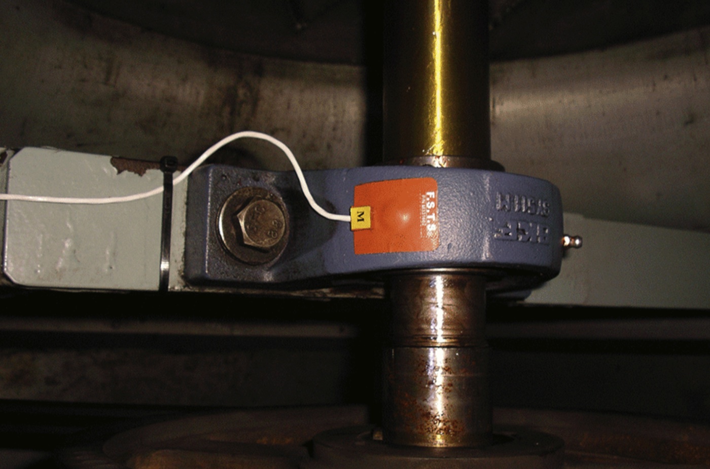 Taiwan Railways (TRA) — EMU Axle & Electrical Control Thermal Monitoring — field installation photo